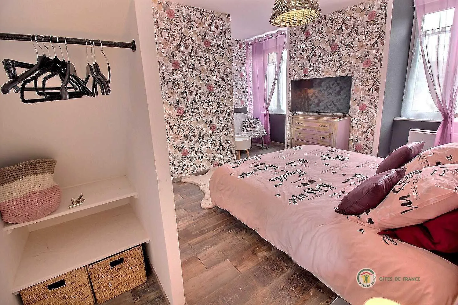 Vila Laride Trélévern Francie